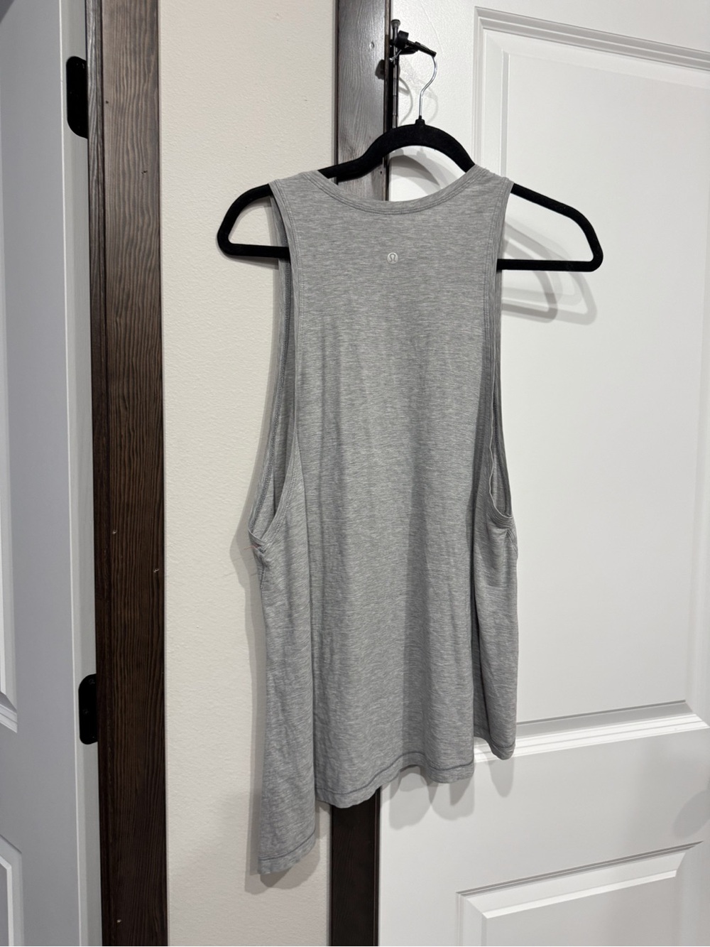 lululemon athletica Light Gray Sleeveless Muscle Tank